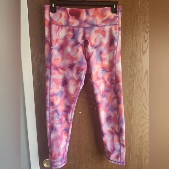 Tek Gear 7/8 High Rise Leggings in Pink and Purple Swirl - Picture 1 of 3